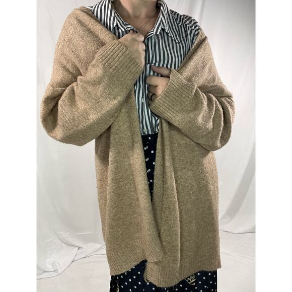 American Eagle Tan Soft Stretchy Knit Cardigan Size Large - Picture 5 of 9